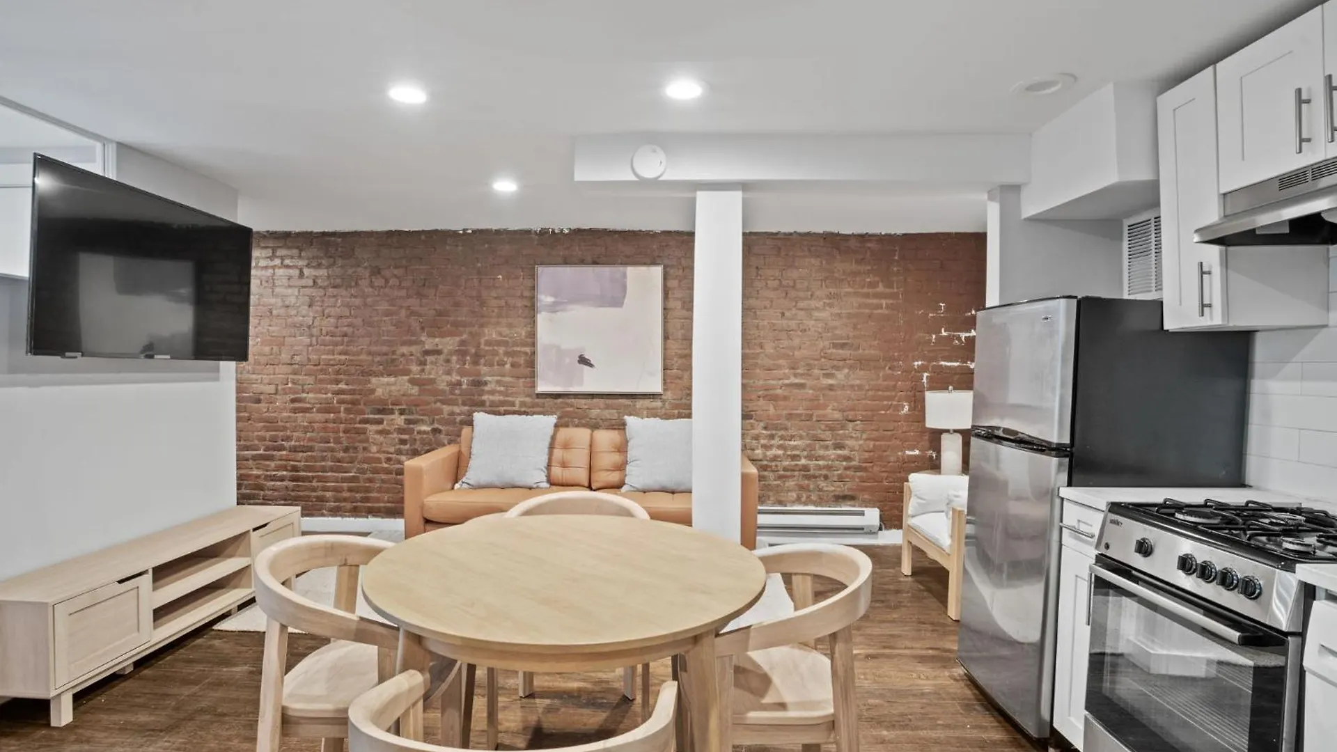 Chelsea Charm 2Bd 1 Bath Apartment New York