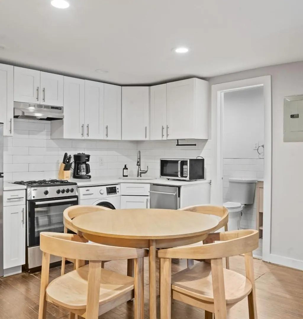 뉴욕 Chelsea Charm 2Bd 1 Bath 아파트